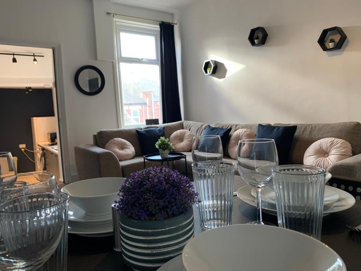 Windsor 4 - Spacious Beautiful 4 Bdrm Maisonette Nr Ncle Free Wifi Free Parking Gateshead Exterior photo